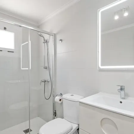 025 Marvelus تورّيفيِخا